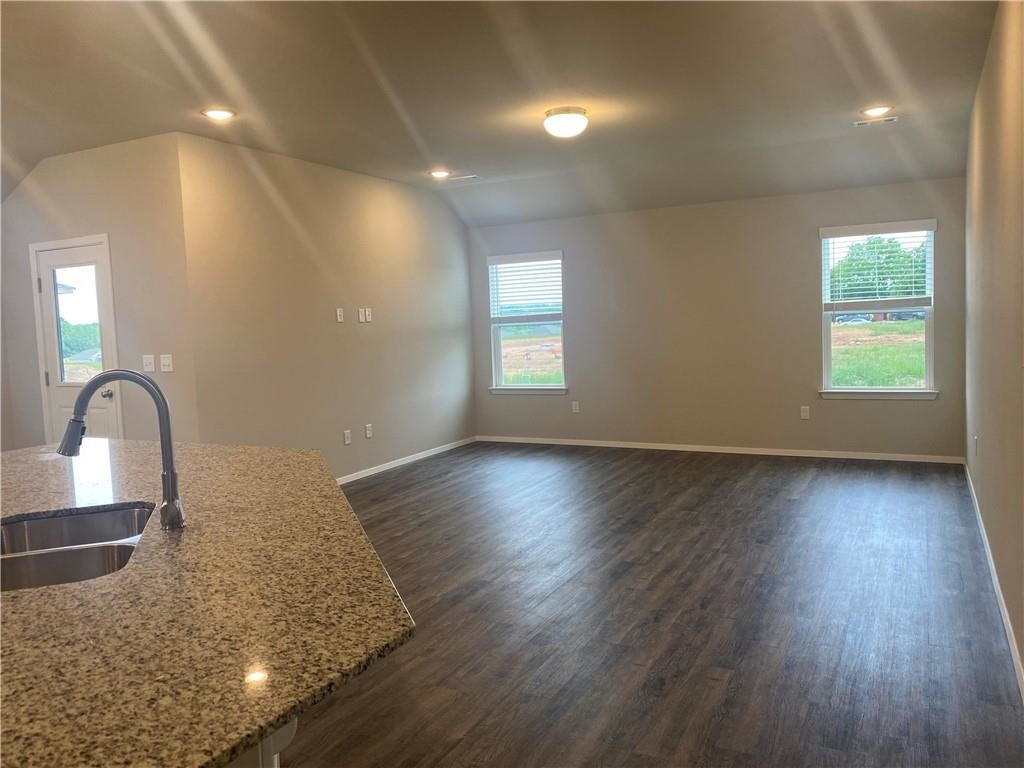 Crystal Spgs Village Ph I - Residential Lease