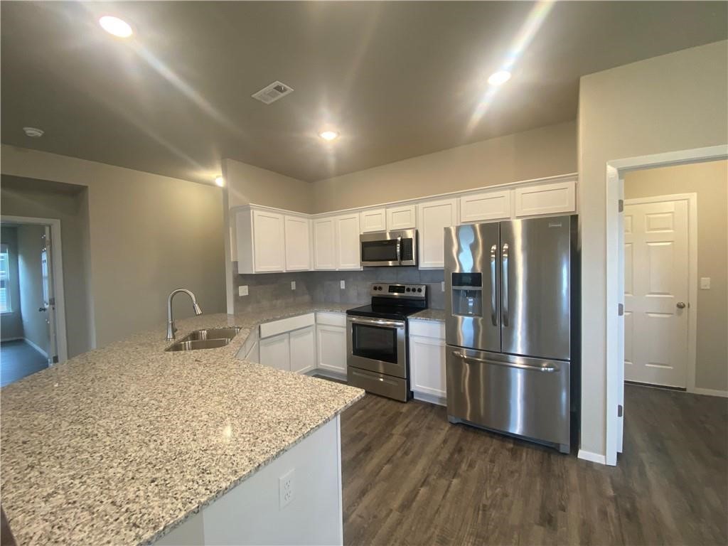 Crystal Spgs Village Ph I - Residential Lease