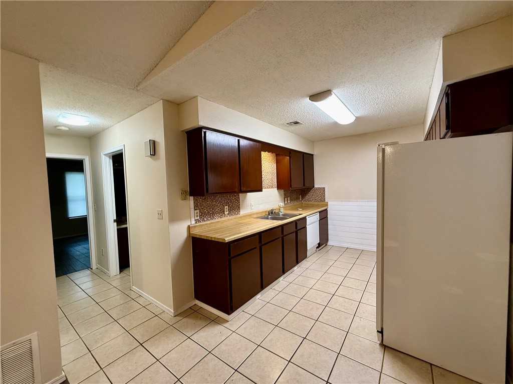 Westridge Sub Ph 2 Rogers - Residential Lease