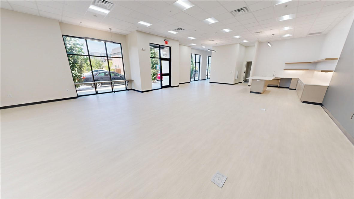Youngs Add Bentonville - Commercial Lease