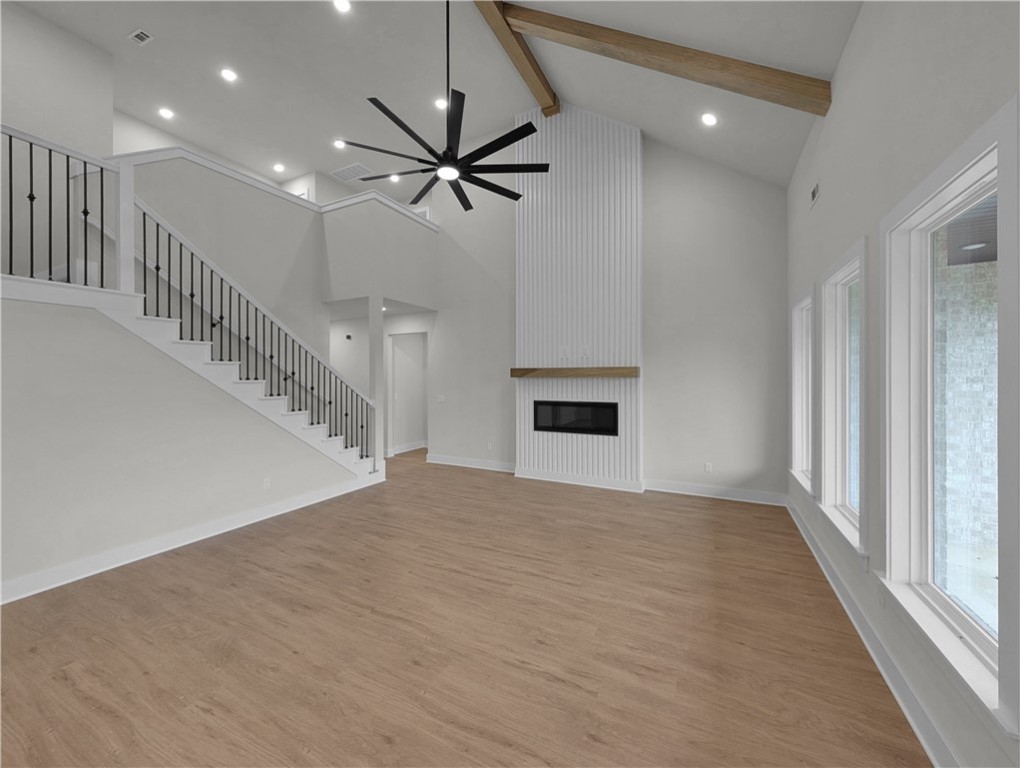 Welcome To Your Next Home! Up To $4,500 Lender Credit! Holy WOWāParadise Park In Centerton Just Raised The Bar. This Brand New Build Delivers 5 Beds Plus A Dedicated Office Across 2 Fantastic Levels, Blending Style And Function In All The Right Ways. Curb Appeal Sets The Tone And Inside Doesnāt Disappoint: Soaring Ceilings With Beam Treatments Crown The Living Room, Centered Around A Fireplace That Says āYouāve Made It.ā The Kitchen? A Total DreamāCustom Finishes, Huge Walk-In Pantry, Island Seating, And Eat-in. A Mudroom/Drop Zone Off The Garage Keeps Things Tidy. Main Level Primary Suite Offering A Primary Bath Featuring Dual Vanity, Walk-In Closet, Soaker Tub, And A Custom Tile Shower. Also On The Main: A Secondary Bedroom With Full Hall Bath And That Perfect Front-Of-House Office. Upstairs, An Open Landing Connects 3 More Bedrooms And A Full Bath With Dual Vanity. Outside, Enjoy A Covered Patio And Fenced Backyard That Brings The Private Retreat Vibes. This Home Doesnāt Just Check BoxesāIt Defines Them.
