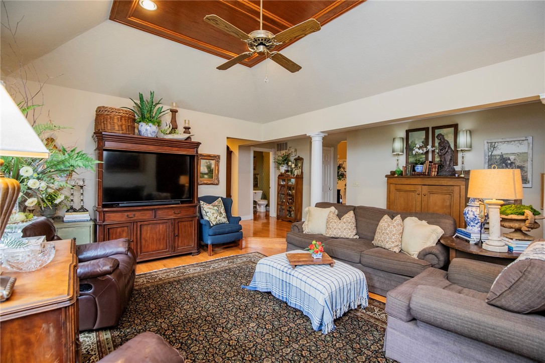 El Contento Acres Bentonville - Residential