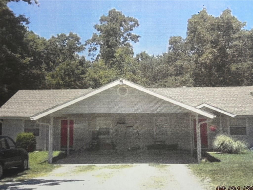 Check out this one of a kind opportunity. Absolutely ideal for an investment! This is two units that are 2 bedroom 1 bath each! Fantastic renters already in place and have been there for 5 and 8 years already! Would make a neat conversion into a single family residence as well! All this on 5 acres out in the country! Country living but only minutes to town! In a gorgeous neighborhood.