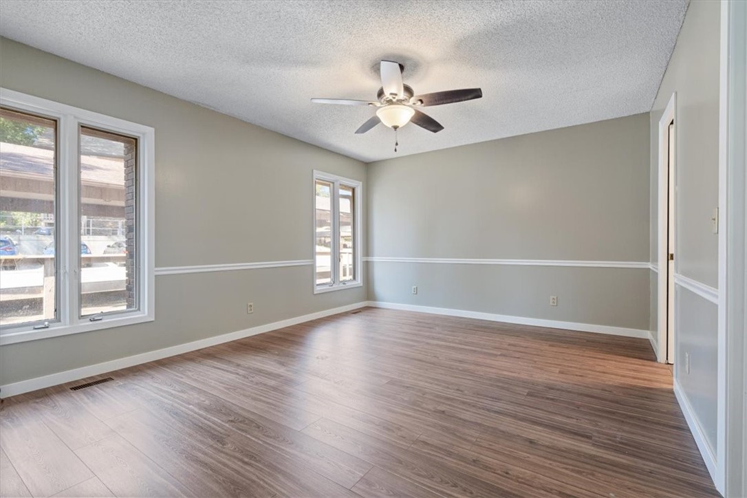 Townhouse Tct 2 A/K/A Drake Court Bvv - Residential