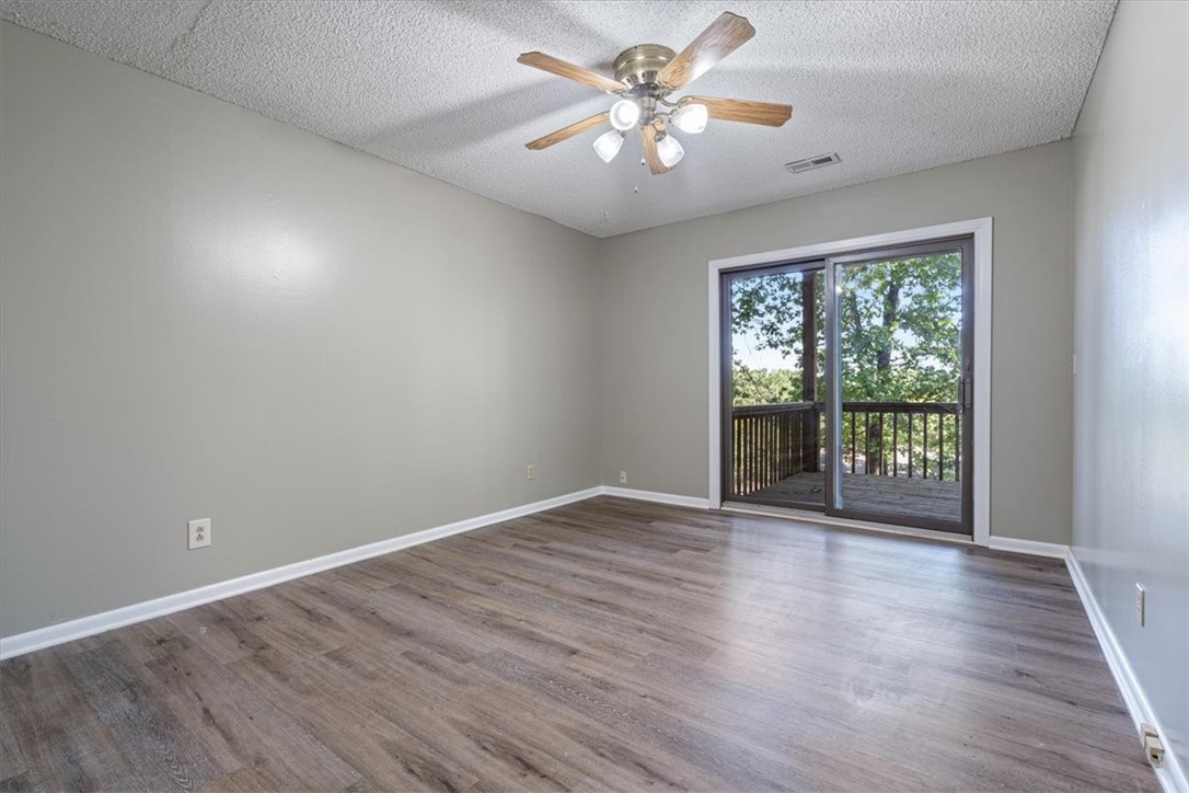 Townhouse Tct 2 A/K/A Drake Court Bvv - Residential