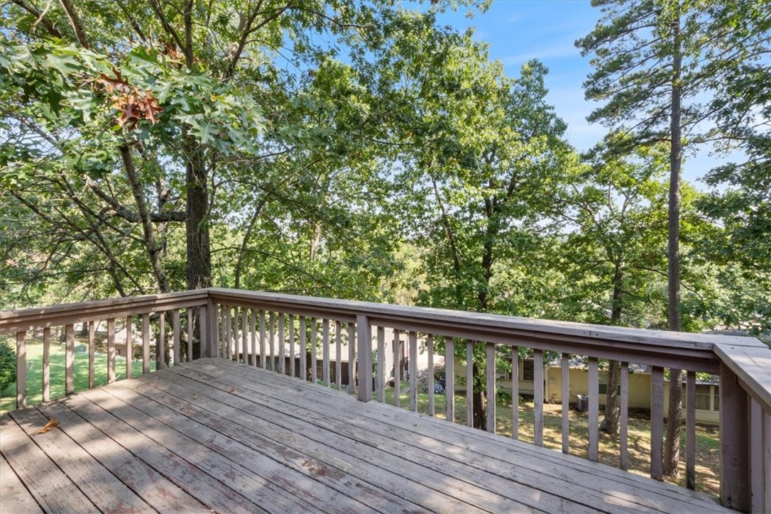 Townhouse Tct 2 A/K/A Drake Court Bvv - Residential