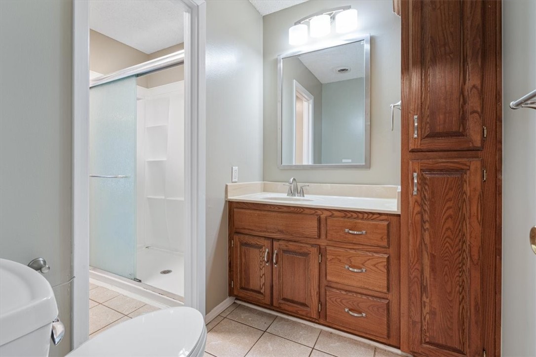 Townhouse Tct 2 A/K/A Drake Court Bvv - Residential