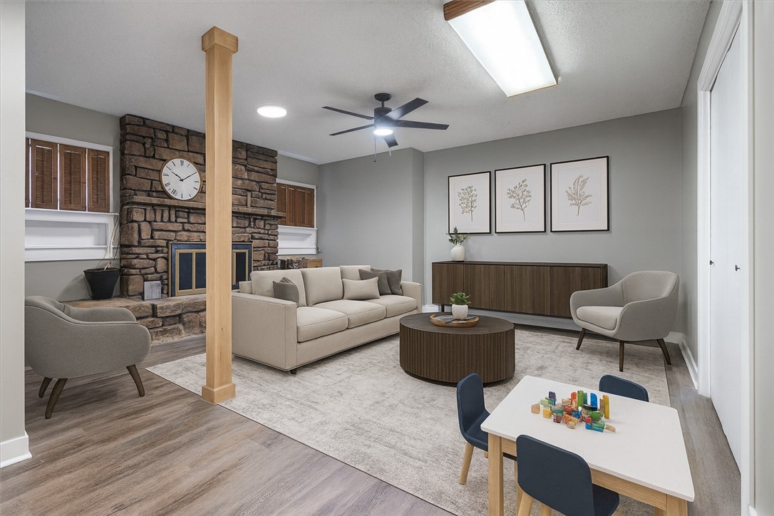 Townhouse Tct 2 A/K/A Drake Court Bvv - Residential