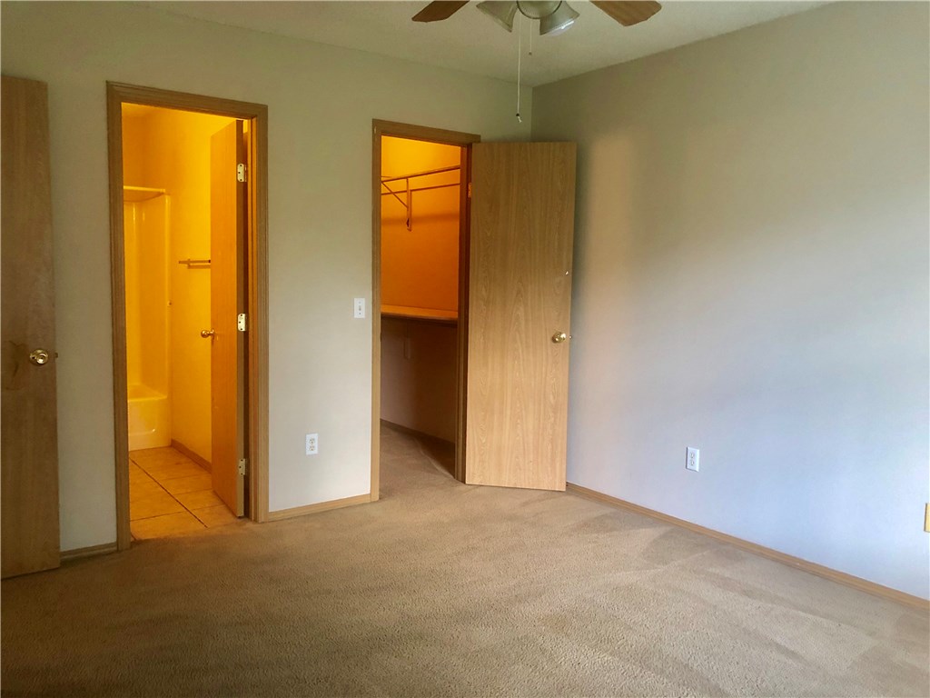 Southplains Village Rogers - Residential Income