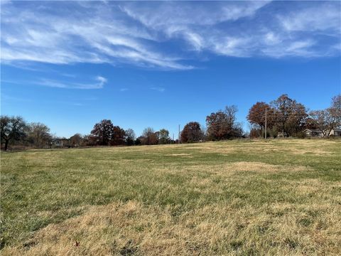 Unimproved Land in Fayetteville AR Tract 4 Zion Road 6.jpg