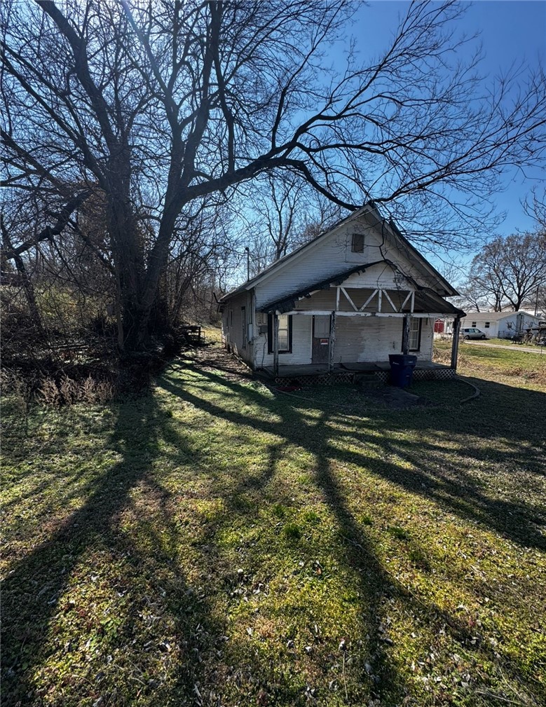 Beauchamps Add Siloam Spgs - Land