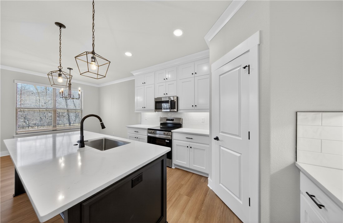 Kenwood Sub Bvv - Residential