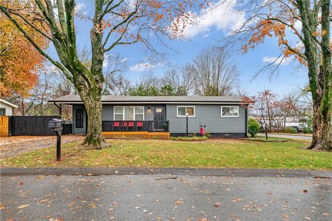 Photo of 101 E Bertha Street, Fayetteville, AR 72703 (MLS # 1328874)