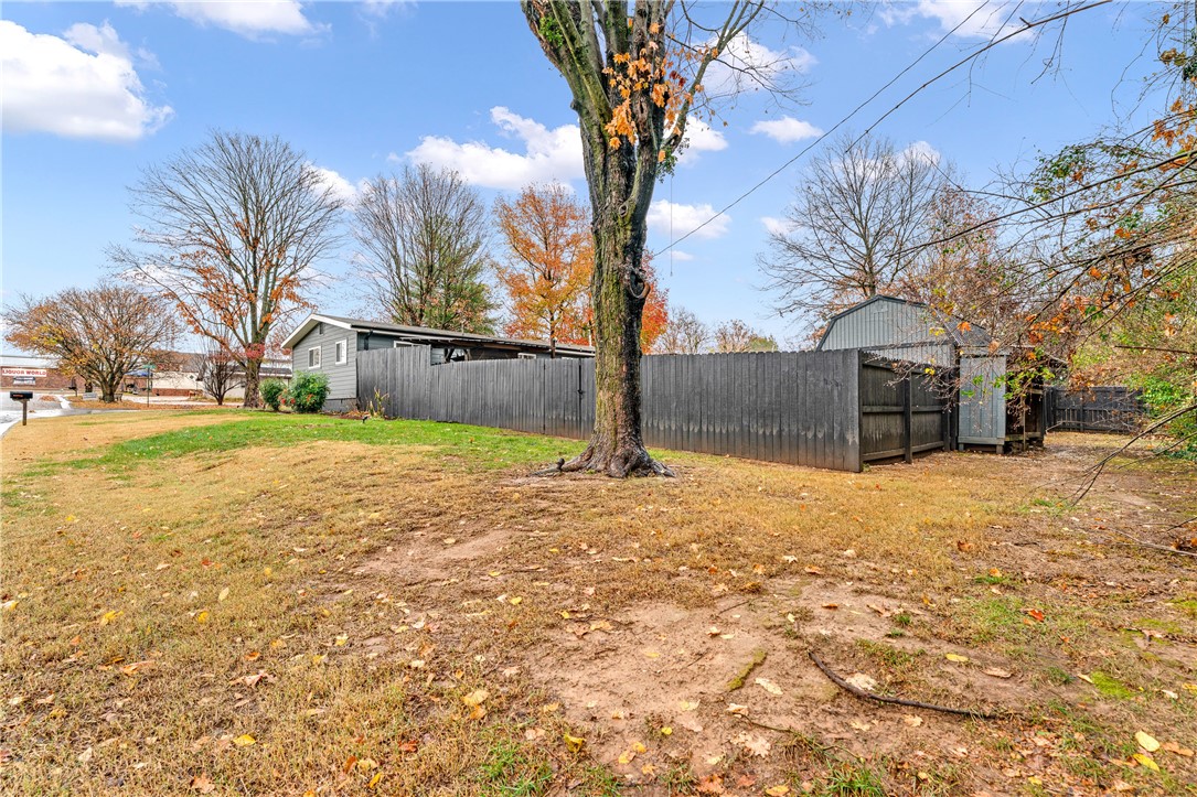 Maple Crest Add - Residential