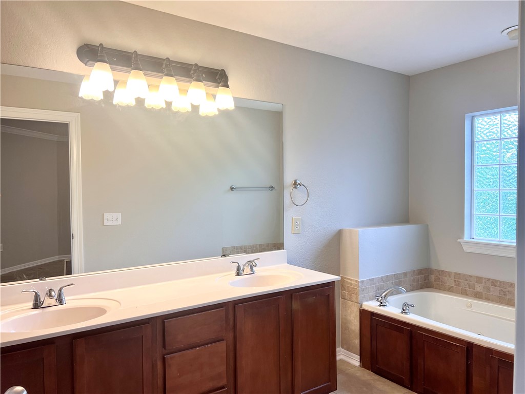 Benton Ridge Ph I Hpr - Residential Lease
