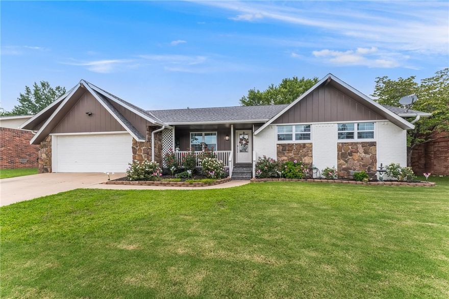 Fully remodeled home just 10 minutes from Bentonville and Downtown Rogers! Prime location within walking distance to trails, parks, shops, and restaurants. Spacious backyard oasis featuring a pergola-covered patio, hammock, and open lawn, perfect for entertaining or relaxing evenings. Detached workshop/storage building offers endless possibilities for hobbies or extra space. Interior boasts modern finishes with large windows and sliding doors that flood the home with natural light. Ideal for families seeking a move-in ready home or investors looking for a high-performing short-term rental opportunity. Quiet, established neighborhood with quick access to NWA’s best amenities. Whether you’re looking for a personal retreat or an Airbnb gem, this property is turnkey and ready to enjoy. Outdoor living at its finest, combined with unbeatable location and flexible use. Don’t miss this chance to own a home that blends lifestyle, investment, and convenience.