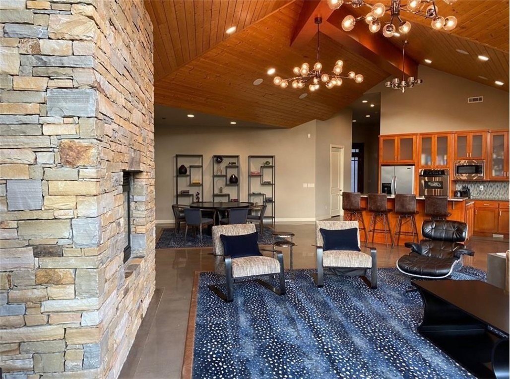 Pinnacle - Residential Lease