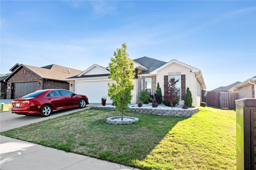 Woodward Hills Sub Ph 6 Highfill - Residential Lease