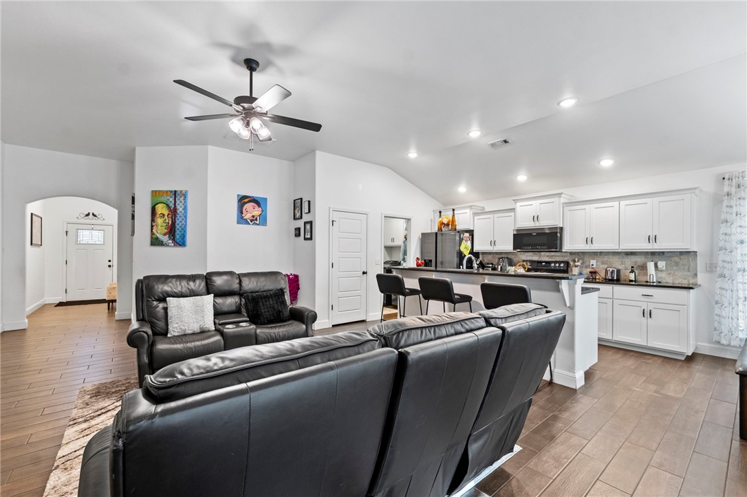 Woodward Hills Sub Ph 6 Highfill - Residential Lease