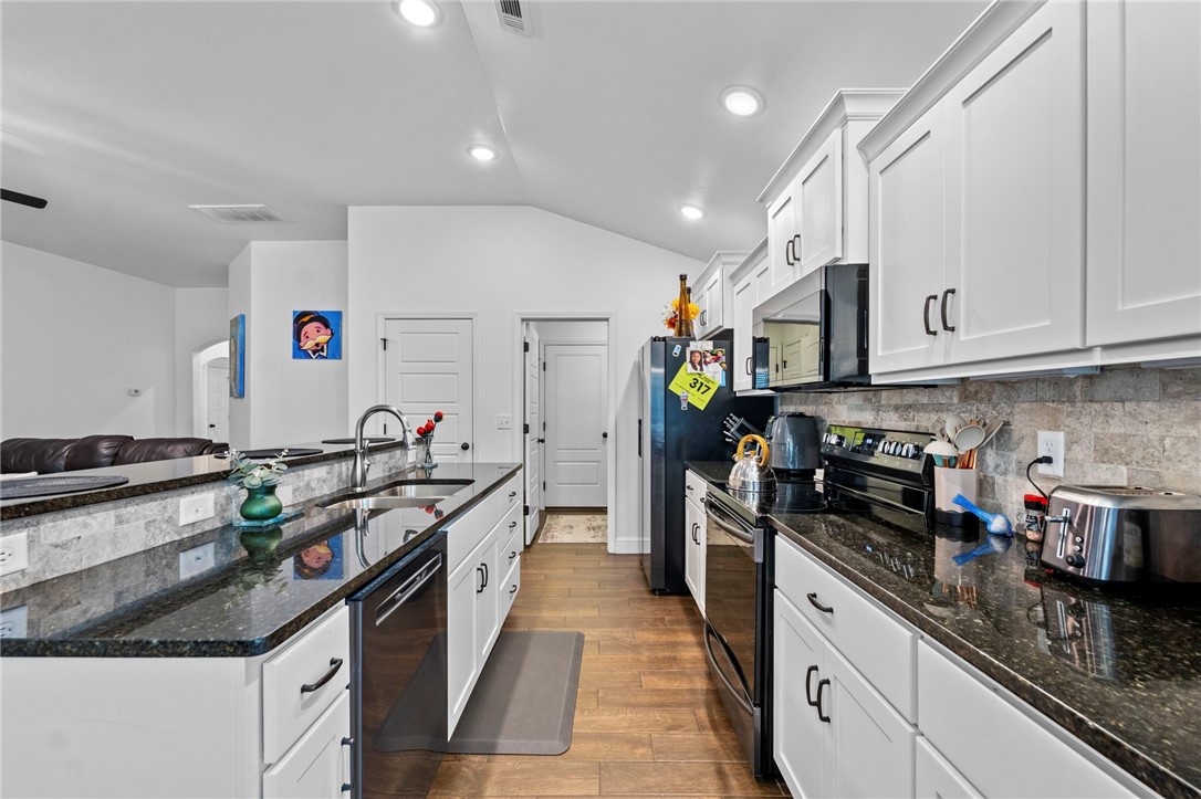 Woodward Hills Sub Ph 6 Highfill - Residential Lease