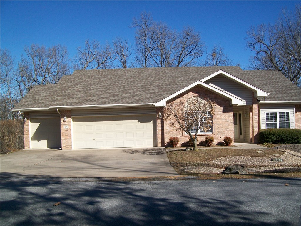Amazing, well kept, 1 owner home located in the highly sought after Forest Hills Subdivision. Close to Hwy, and Jane Wal-Mart. Quiet, well kept neighborhood. Professionally landscaped yard, 3 car garage, brick front with NEW Bike trail behind the home. Home has large rooms, four season sun room and lots of closet/ storage space, inside has been freshly painted within the last 3 years. This is a Must SEE, don't want to miss home! Refrigerator, washer, dryer to convey with home. Home is on Sewer.