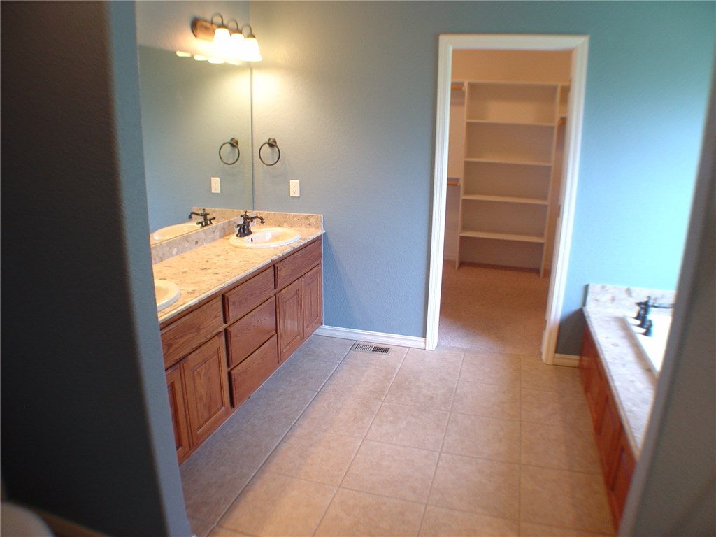 Wendron Sub Bvv - Residential Lease