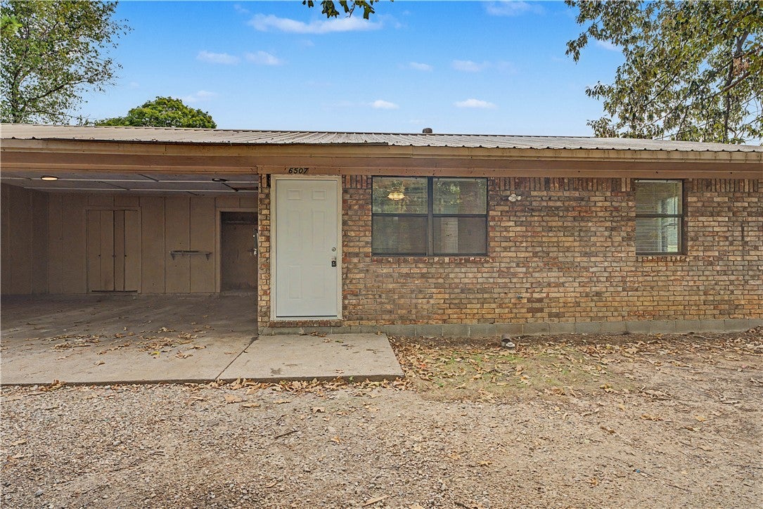 6505/6507 & 6521/6523 W Double Springs Road