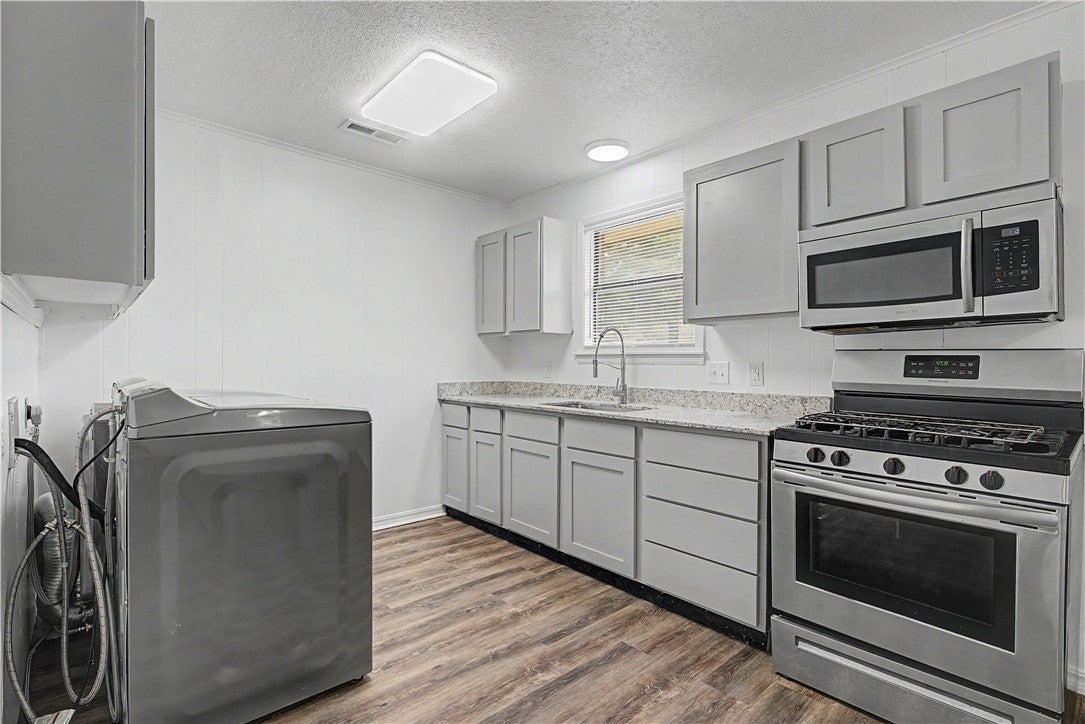 6505/6507 & 6521/6523 W Double Springs Road