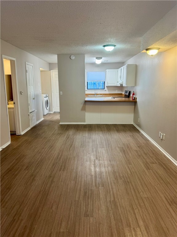 Affordable 2 bed, 1.5 bath townhouse with interior updates and fenced back patio area. All of the appliances are included and vinyl planks throughout. Pets are negotiable with a refundable $250 Pet Deposit. Rents for $1025 per month with a $1025 Security Deposit. 6 Month or 9 Month lease is negotiable with a higher rent rate.