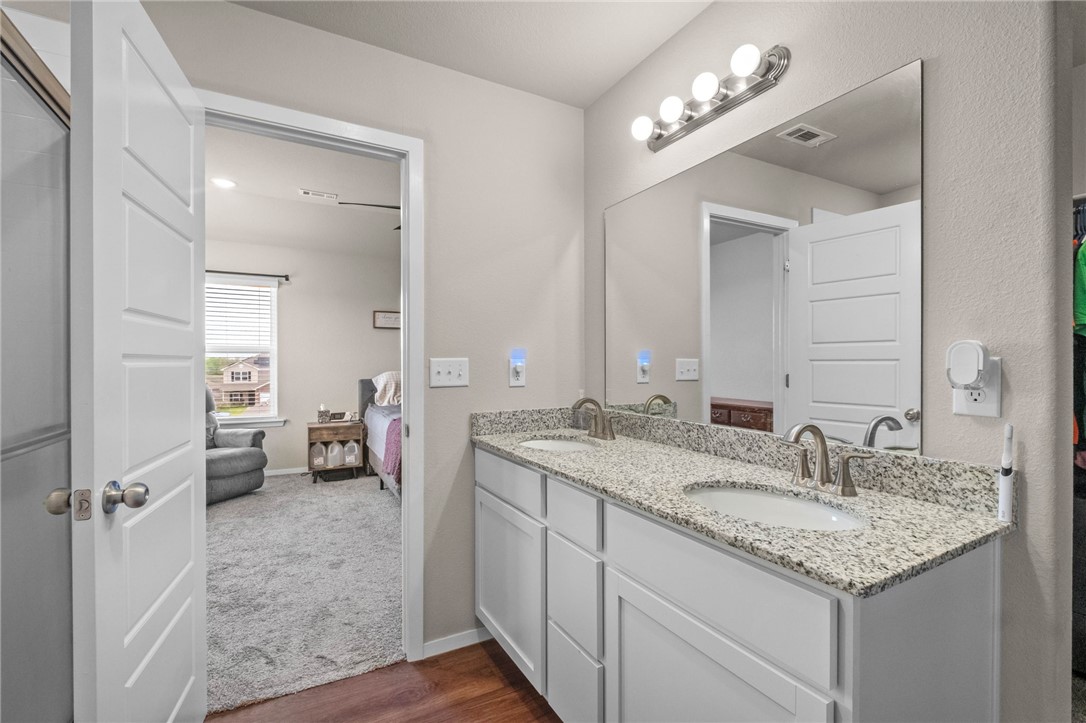 Lakewood Sub Ph Vii Lowell - Residential