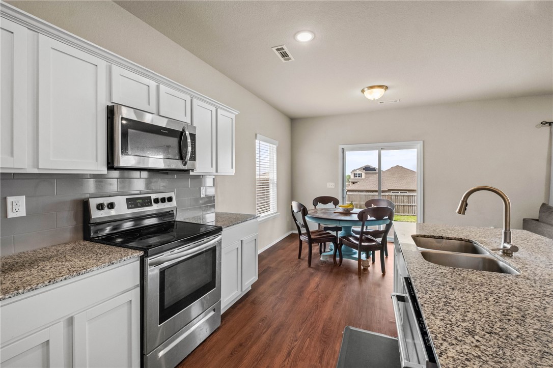 Lakewood Sub Ph Vii Lowell - Residential