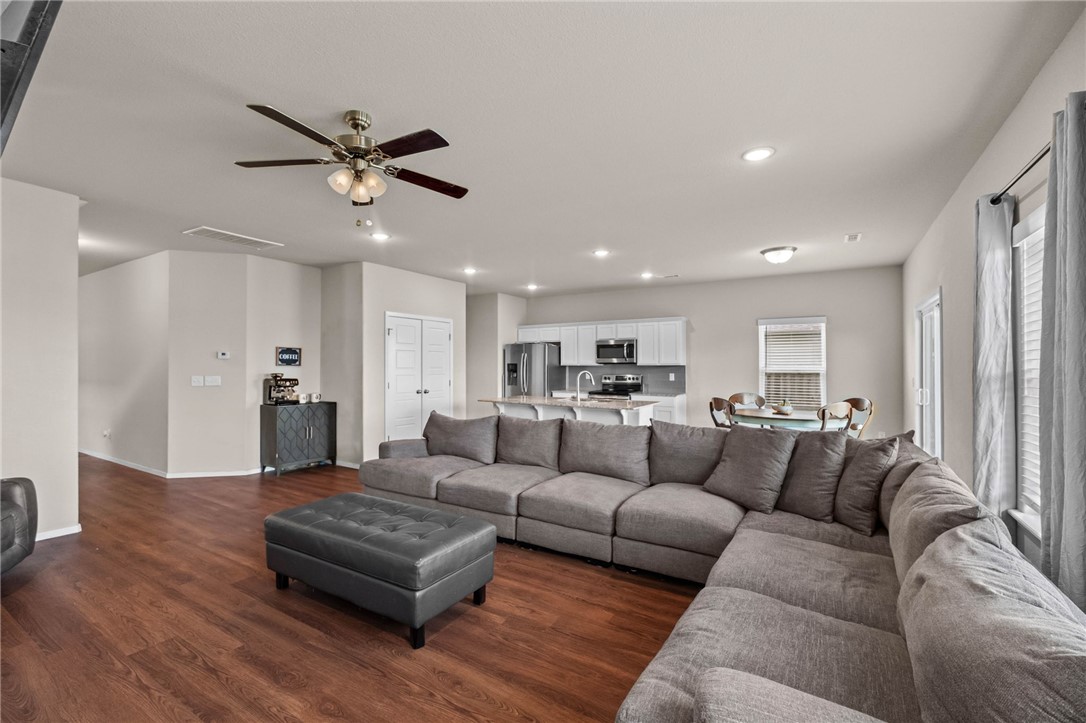 Lakewood Sub Ph Vii Lowell - Residential