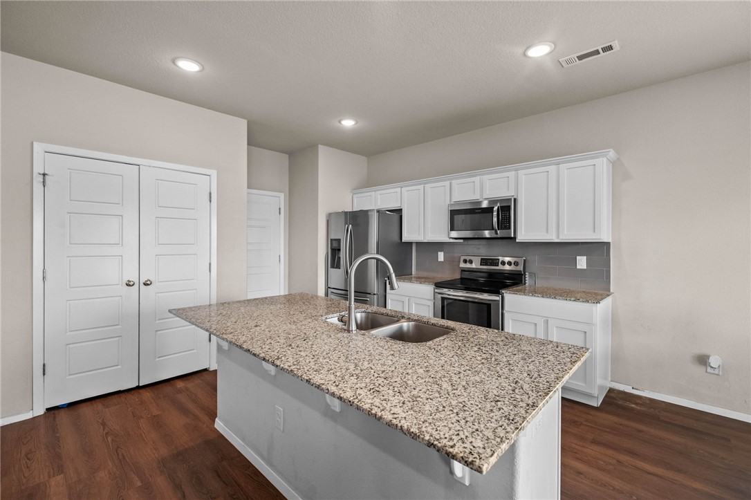 Lakewood Sub Ph Vii Lowell - Residential