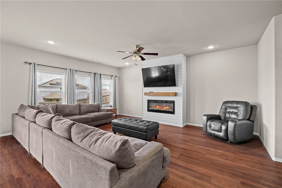 Lakewood Sub Ph Vii Lowell - Residential