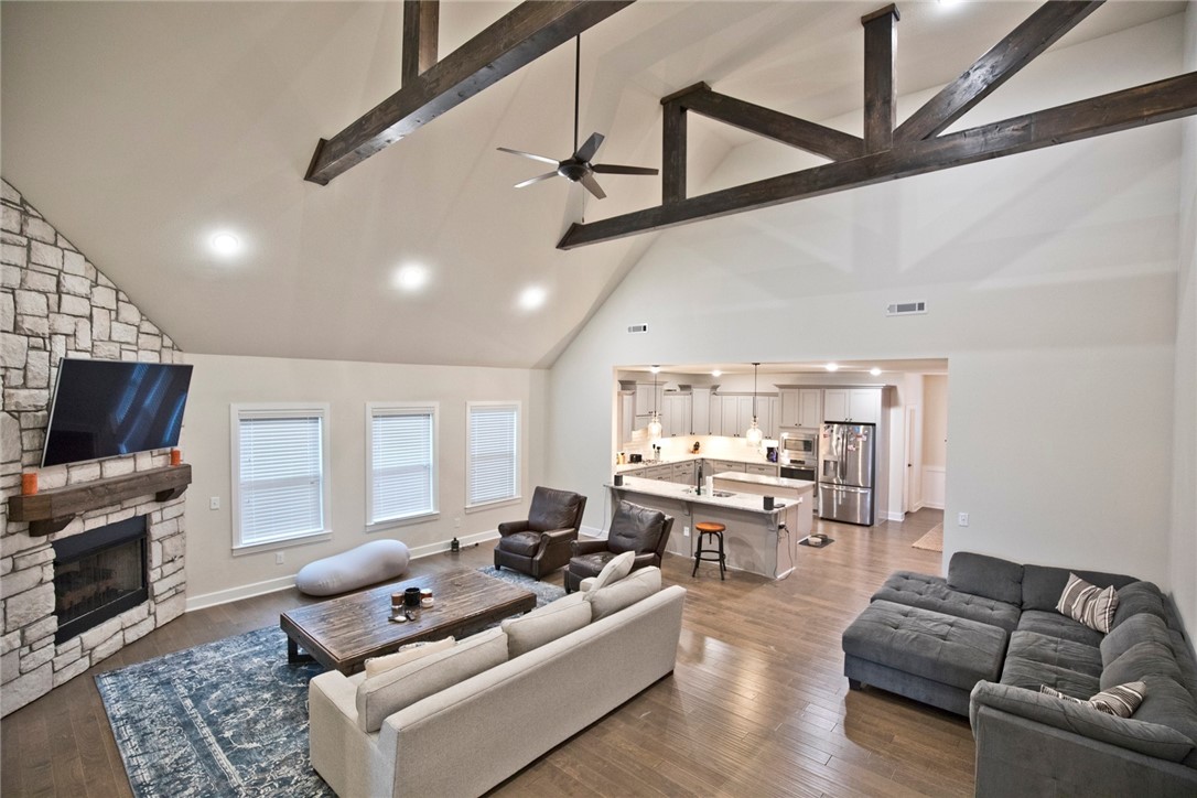 ROLLING ACRES PH II SUB-BENTONVILLE - Residential