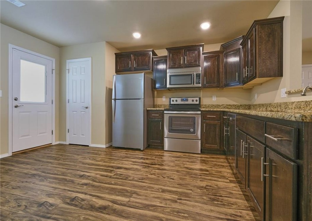Sunset Ridge Sub Ph 1b Gentry - Residential Lease