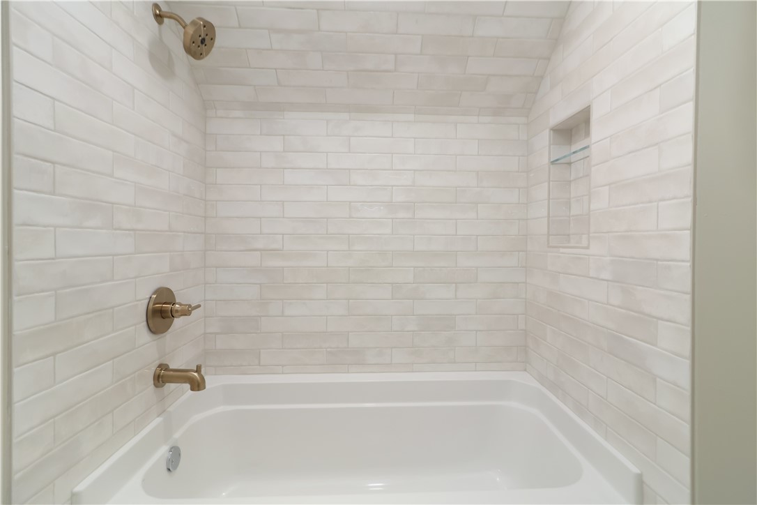 Dutton Woods - Residential