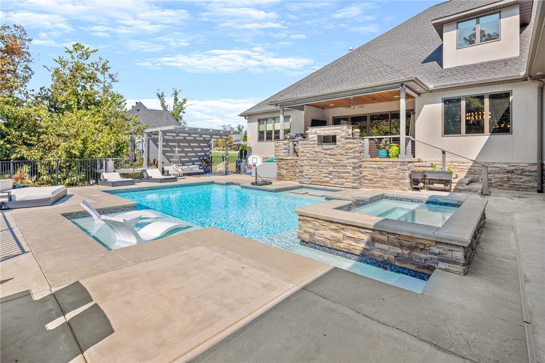 Oak Tree Centerton - Residential