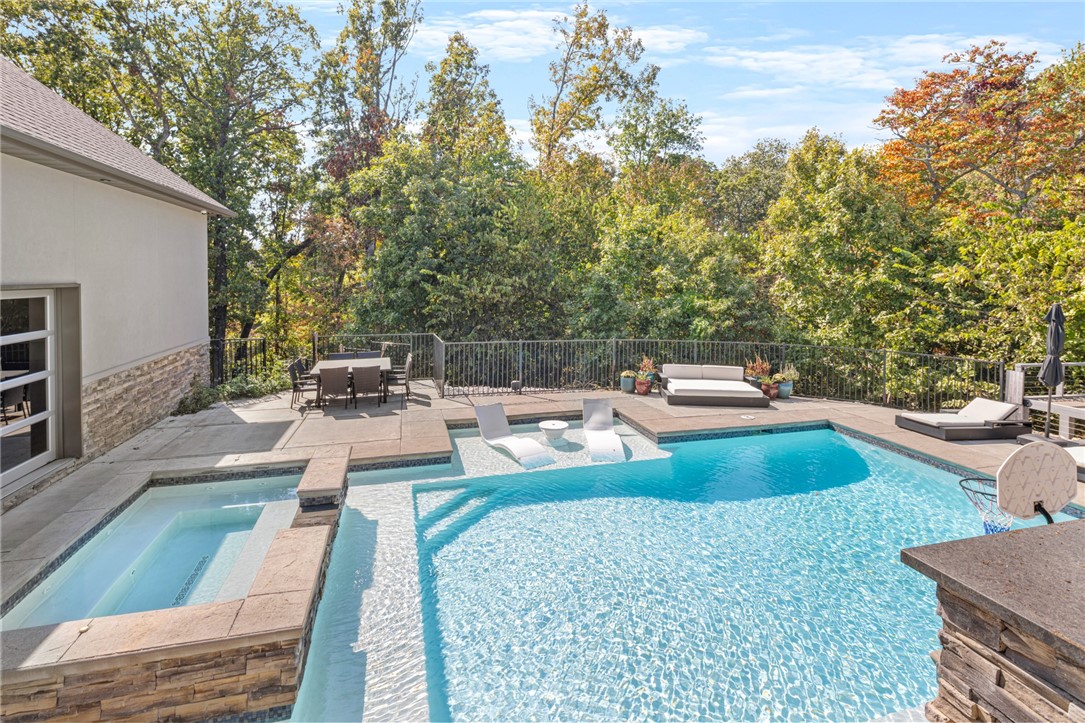 Oak Tree Centerton - Residential