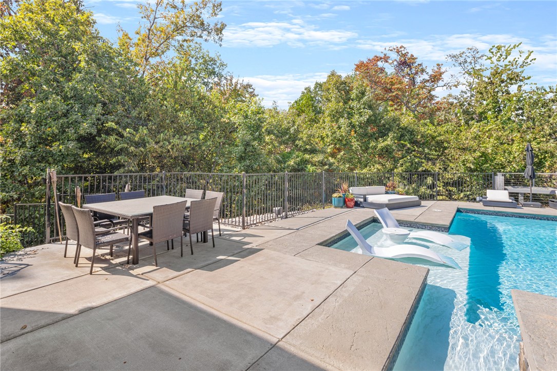 Oak Tree Centerton - Residential