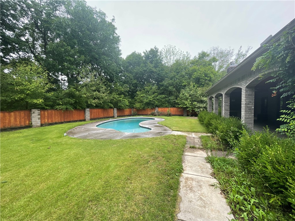 KNOLLS (THE) - Residential