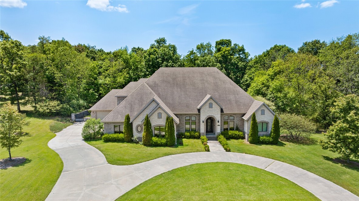 KNOLLS (THE) - Residential