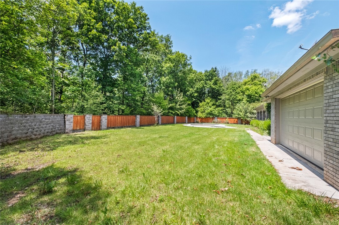 KNOLLS (THE) - Residential