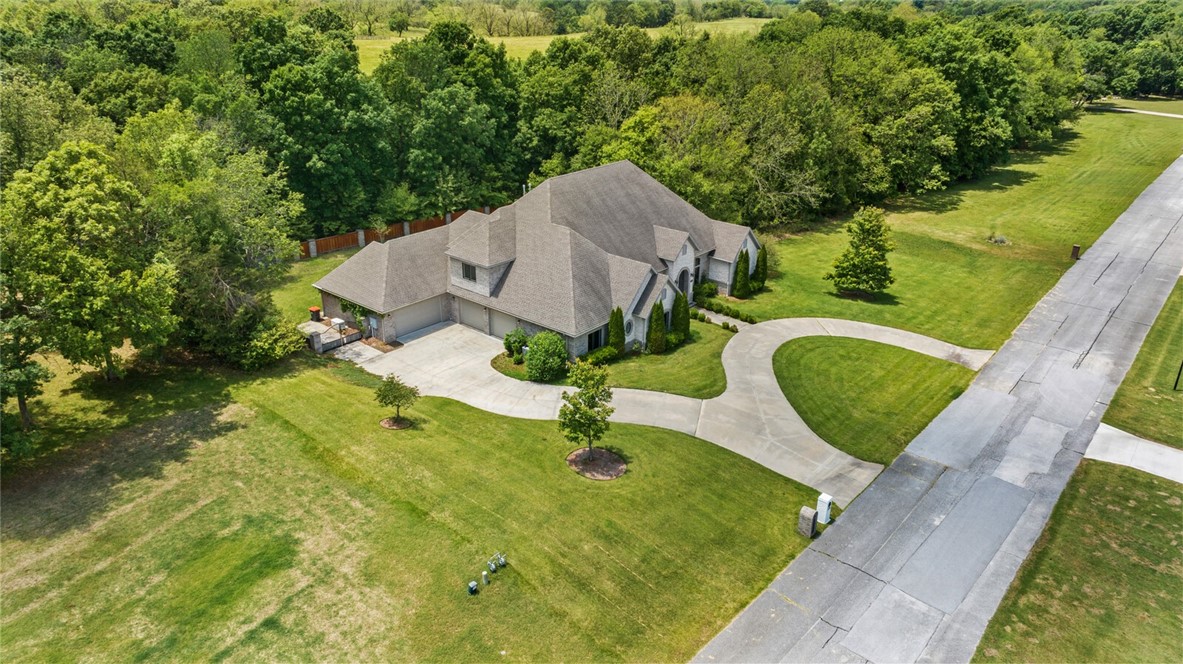 KNOLLS (THE) - Residential