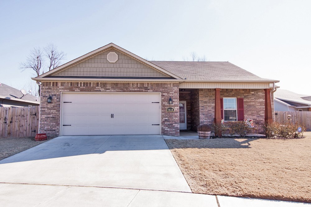 A must-see beautiful, energy-efficient home with lots of great upgrades located just within minutes from shops, I-49 and UARK! Walking distance to Park&Trails! Spacious, fully fenced yard, covered patio and brick&siding exterior! Beautiful interior features include very open kitchen with granite tops&bar top, stainless appliances including gas stove, open living room with gas fireplace, wood flooring throughout the home, crown molding and so much more! Contact today to see it!