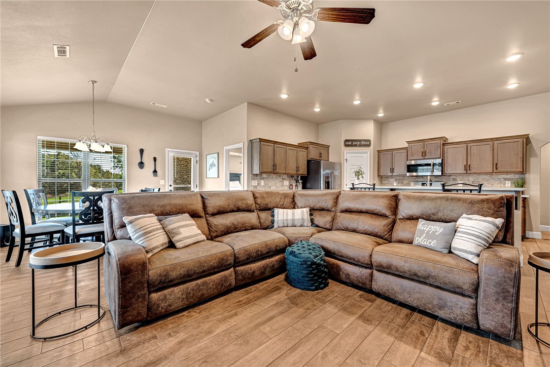 Fox Spur Ph 2 Pea Ridge - Residential