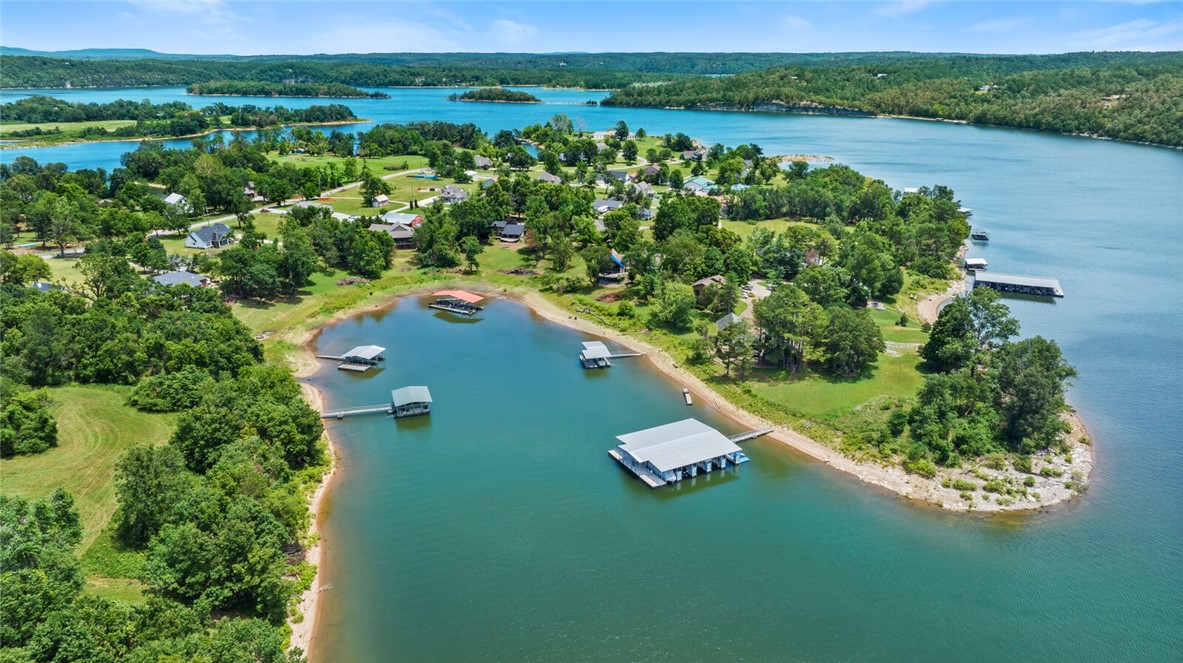 Vans Lakeside Acres-Rurban - Residential