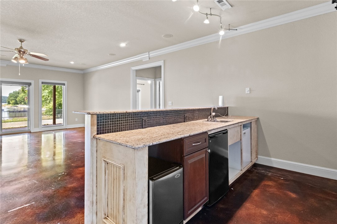 Vans Lakeside Acres-Rurban - Residential