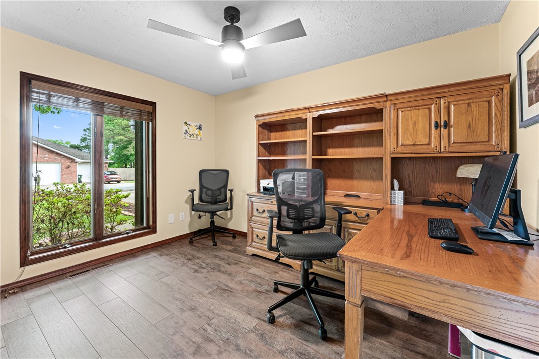 Unit 8 Holiday Island - Residential