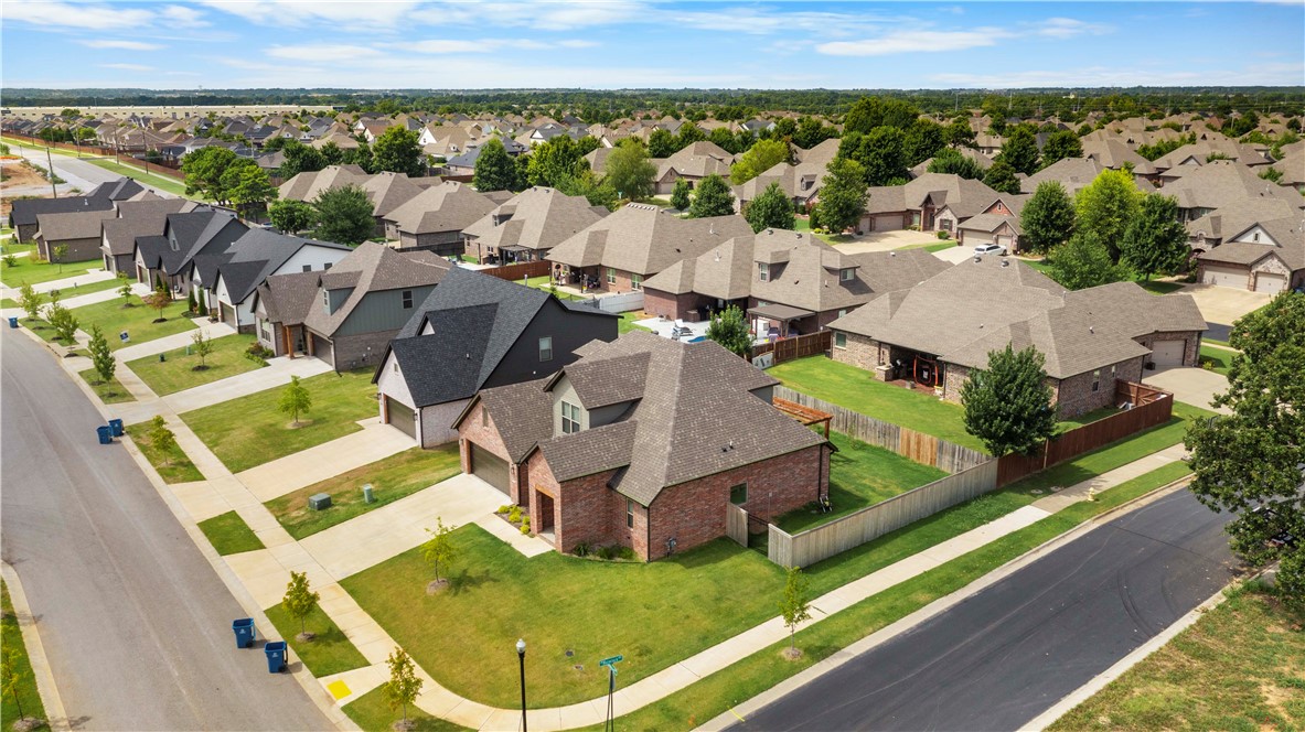 Woodlands Crossing Ph I Bentonville - Residential Lease